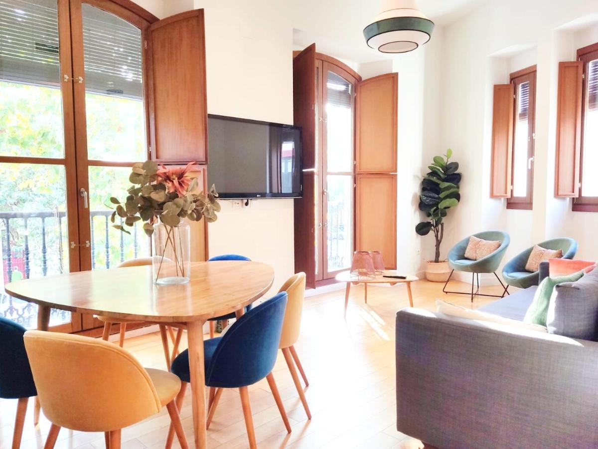 Homeyseville-Luxury Apartment Arenal 6 Pax, Parking Optional מראה חיצוני תמונה