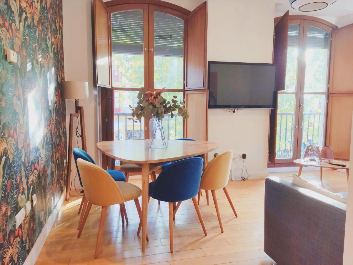 Homeyseville-Luxury Apartment Arenal 6 Pax, Parking Optional מראה חיצוני תמונה