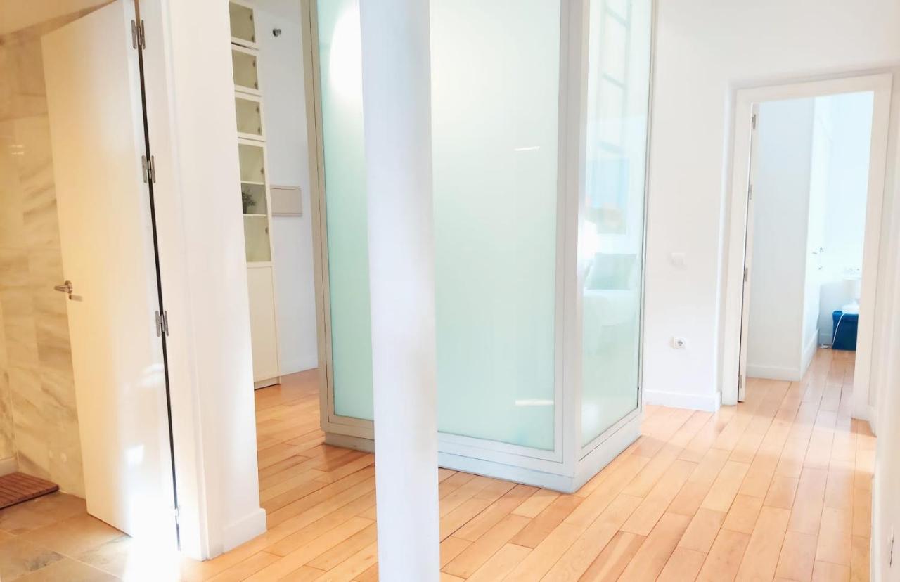 Homeyseville-Luxury Apartment Arenal 6 Pax, Parking Optional מראה חיצוני תמונה